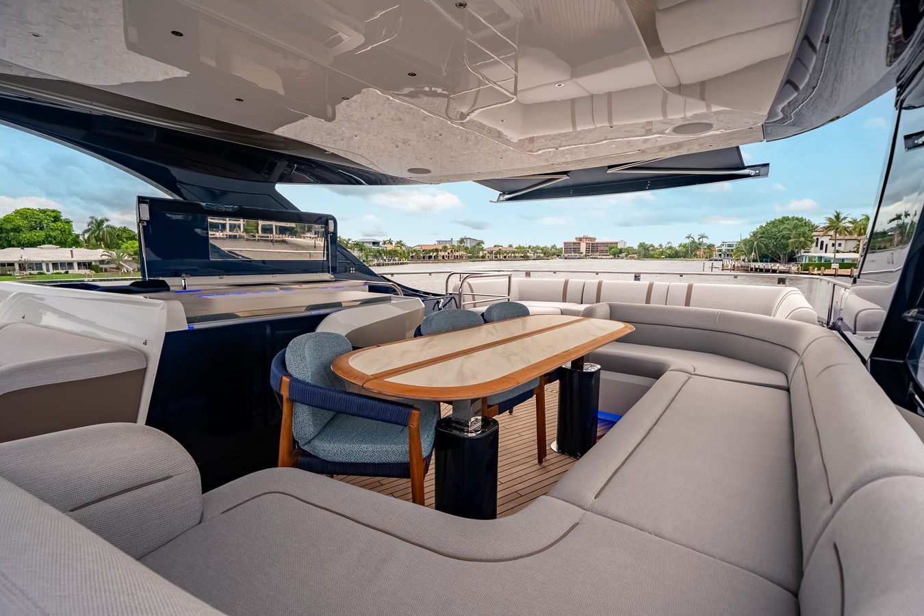 2027 Galeon 620 FLY 68
