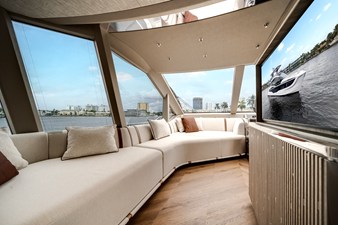 2027 Galeon 620 FLY 54