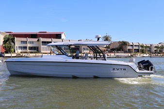 Cruisers Yachts 38 VTR 0 2026 Cruisers Yachts 38 VTR 1