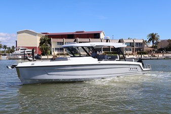 Cruisers Yachts 38 VTR 1 2026 Cruisers Yachts 38 VTR 2