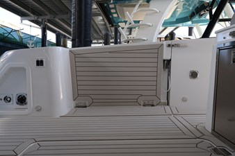 Cruisers Yachts 38 VTR 16 2026 Cruisers Yachts 38 VTR 17