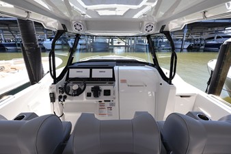 Cruisers Yachts 38 VTR 29 2026 Cruisers Yachts 38 VTR 30