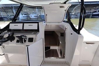 Cruisers Yachts 38 VTR 35 2026 Cruisers Yachts 38 VTR 36