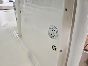 2027 Boston Whaler 210 Montauk 19