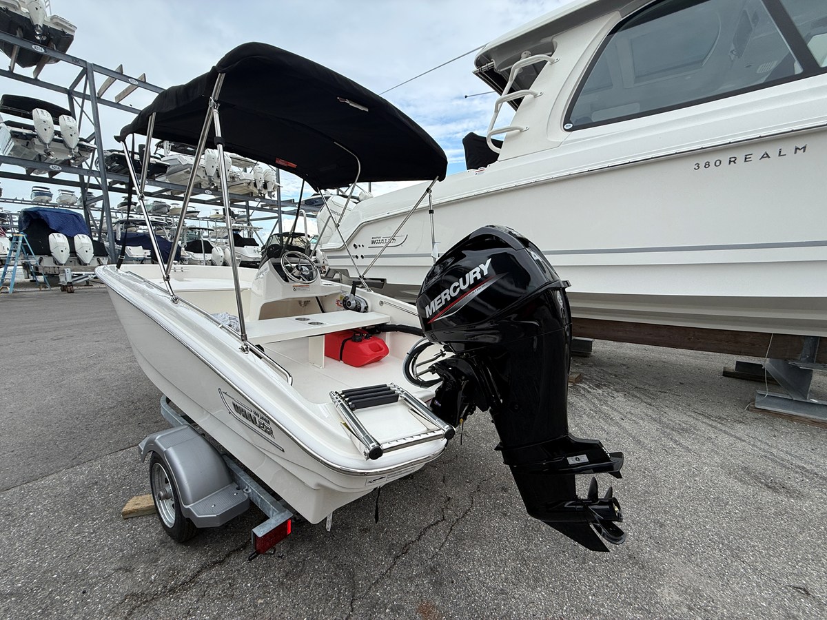 2027 Boston Whaler 130 Super Sport 12