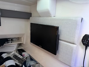Sea Ray 350 SLX OB 30 2020 Sea Ray 350 SLX OB 31