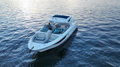 Sea Ray 350 SLX OB 36 2020 Sea Ray 350 SLX OB 37
