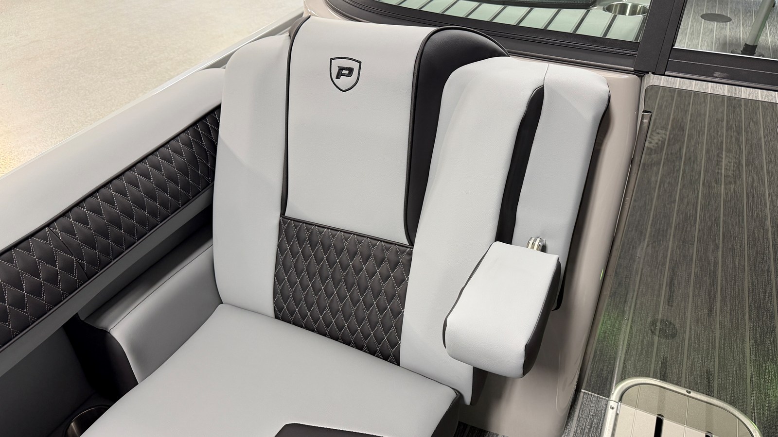 2026 Premier 250 SOLARIS 23