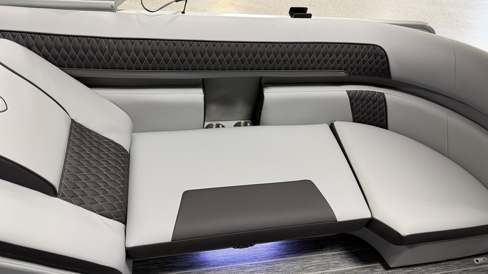 2026 Premier 250 SOLARIS 68