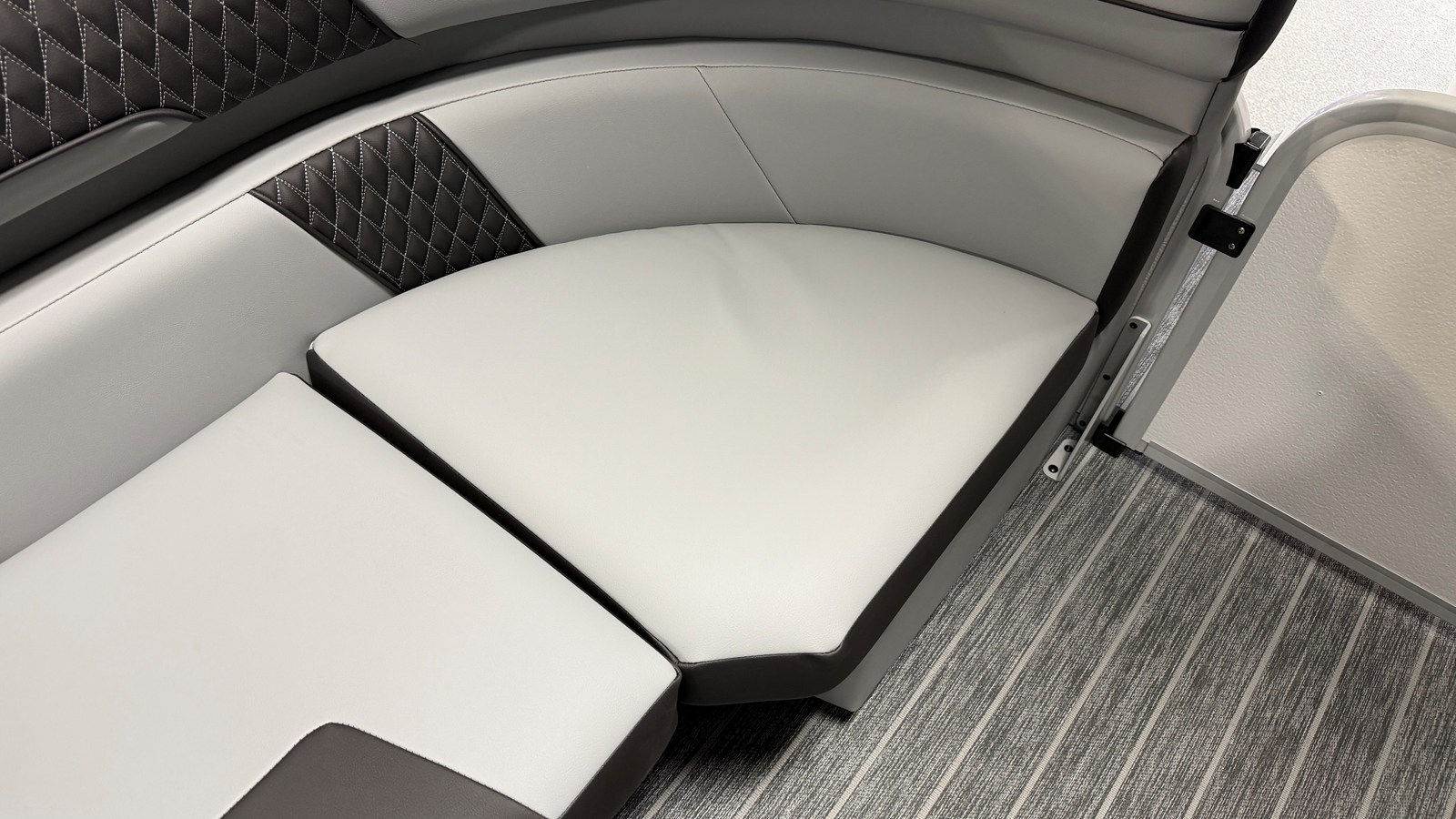2026 Premier 250 SOLARIS 75