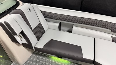 2026 Premier 250 SOLARIS 27