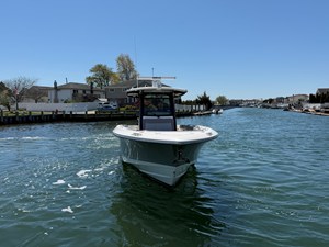 Boston Whaler 330 OUTRAGE 7 2024 Boston Whaler 330 OUTRAGE 8