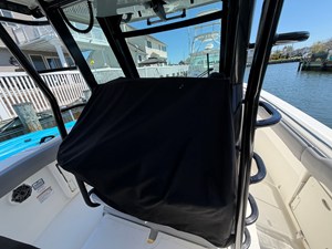 Boston Whaler 330 OUTRAGE 48 2024 Boston Whaler 330 OUTRAGE 49