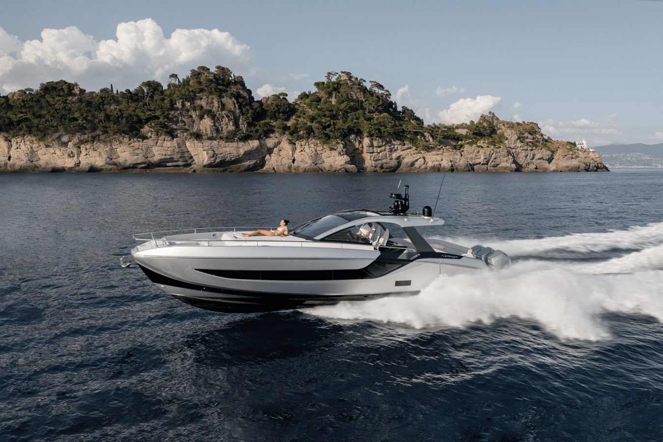 2027 Azimut Verve 48 4