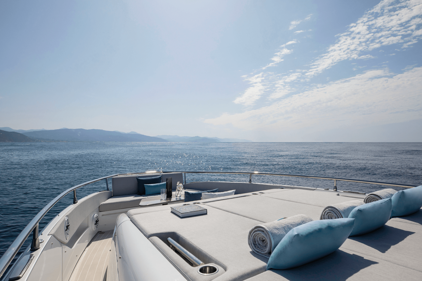 2027 Azimut Verve 48 8