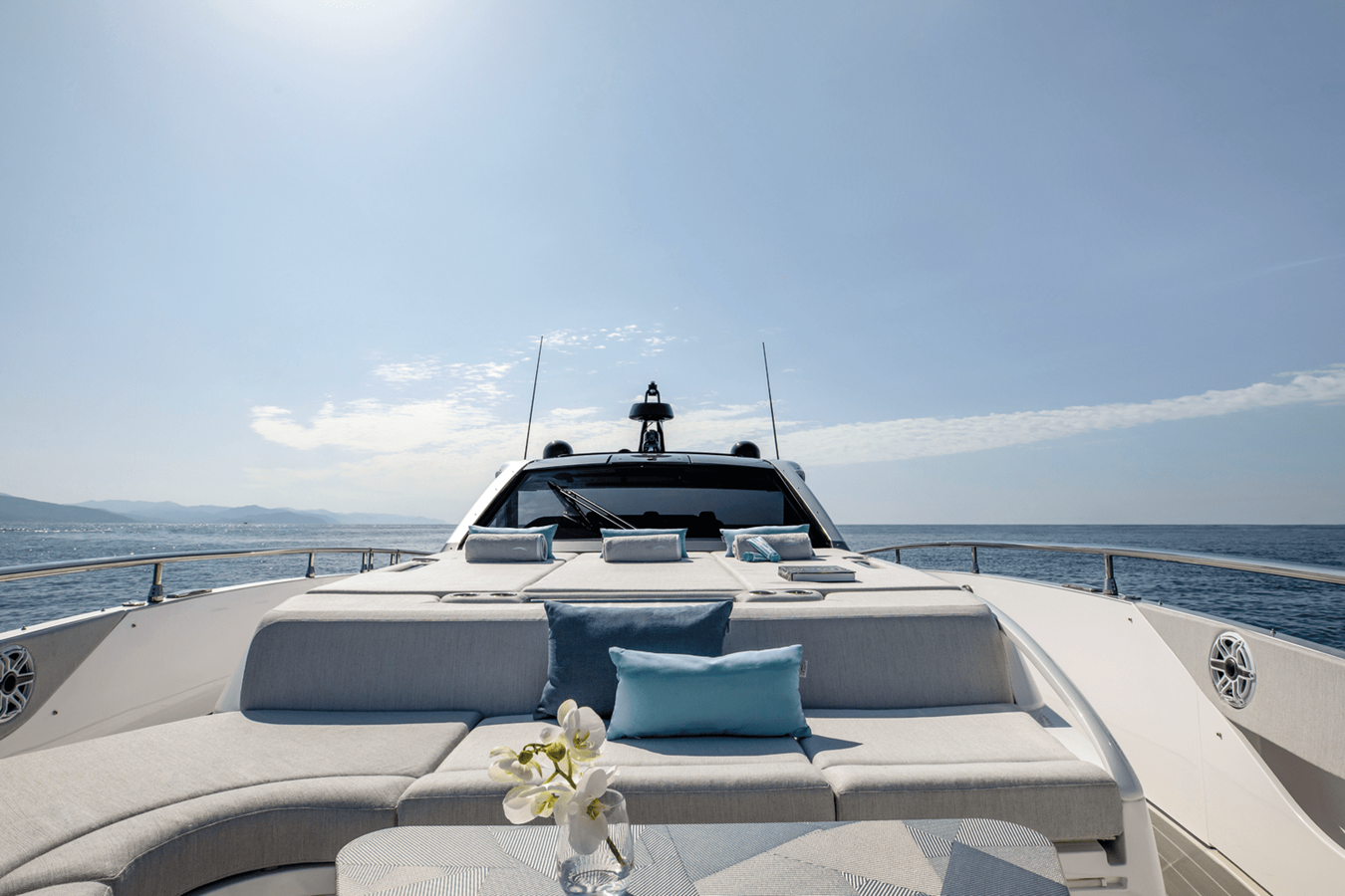 2027 Azimut Verve 48 9