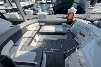 Monterey 335 SPORT YACHT 11 2021 Monterey 335 SPORT YACHT 12