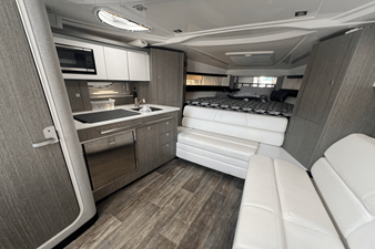 Monterey 335 SPORT YACHT 30 2021 Monterey 335 SPORT YACHT 31