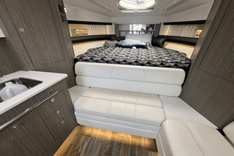 Monterey 335 SPORT YACHT 37 2021 Monterey 335 SPORT YACHT 38