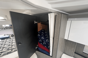 Monterey 335 SPORT YACHT 39 2021 Monterey 335 SPORT YACHT 40