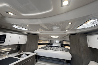 Monterey 335 SPORT YACHT 43 2021 Monterey 335 SPORT YACHT 44