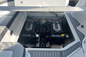 Monterey 335 SPORT YACHT 45 2021 Monterey 335 SPORT YACHT 46