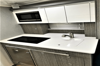 Monterey 335 SPORT YACHT 57 2021 Monterey 335 SPORT YACHT 58