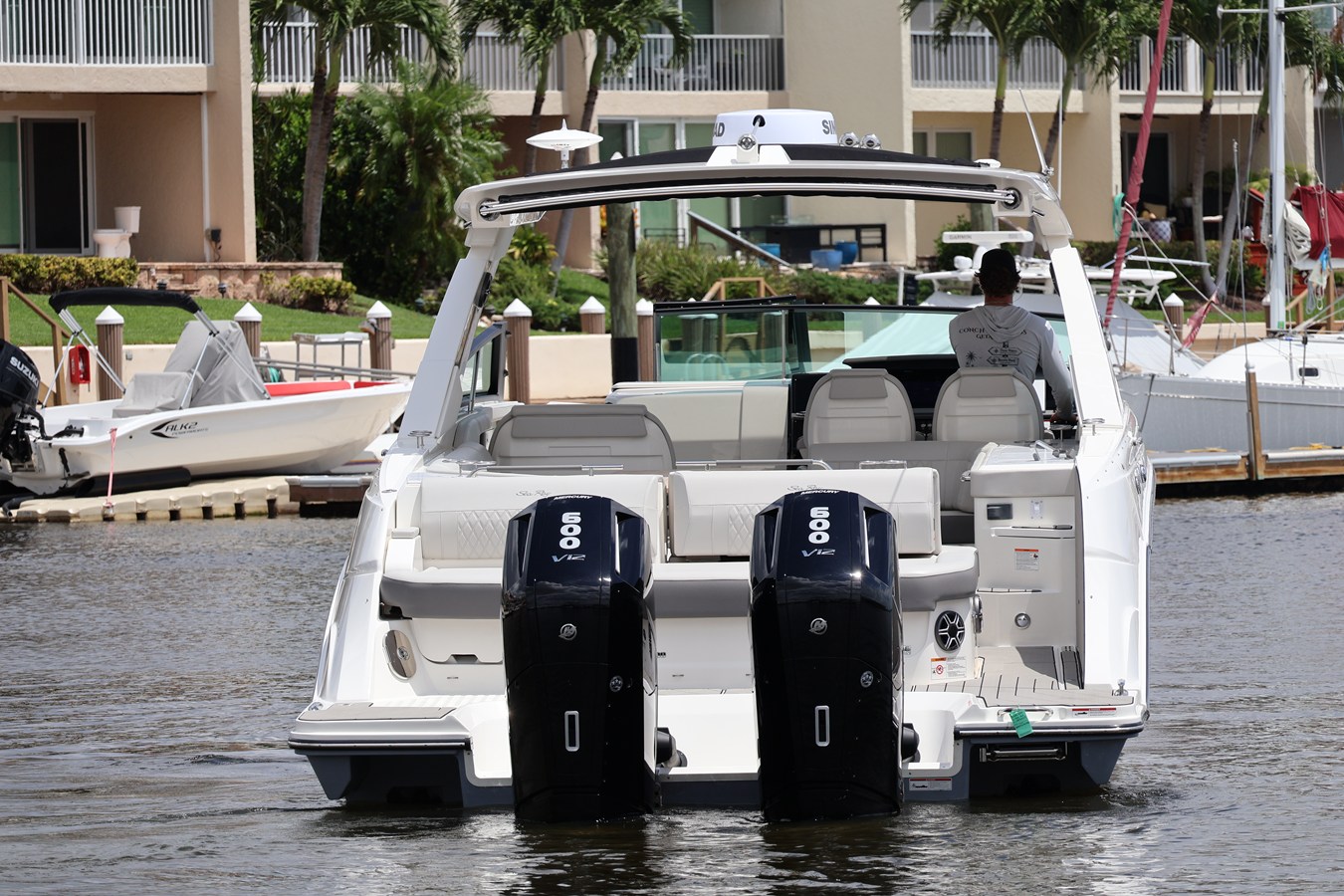 2026 Sea Ray SLX 400 Outboard 15