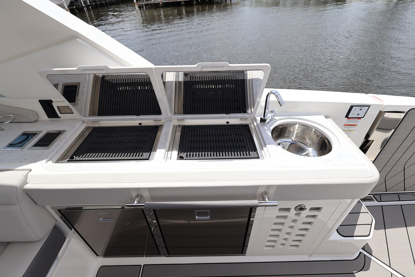 2026 Sea Ray SLX 400 Outboard 30