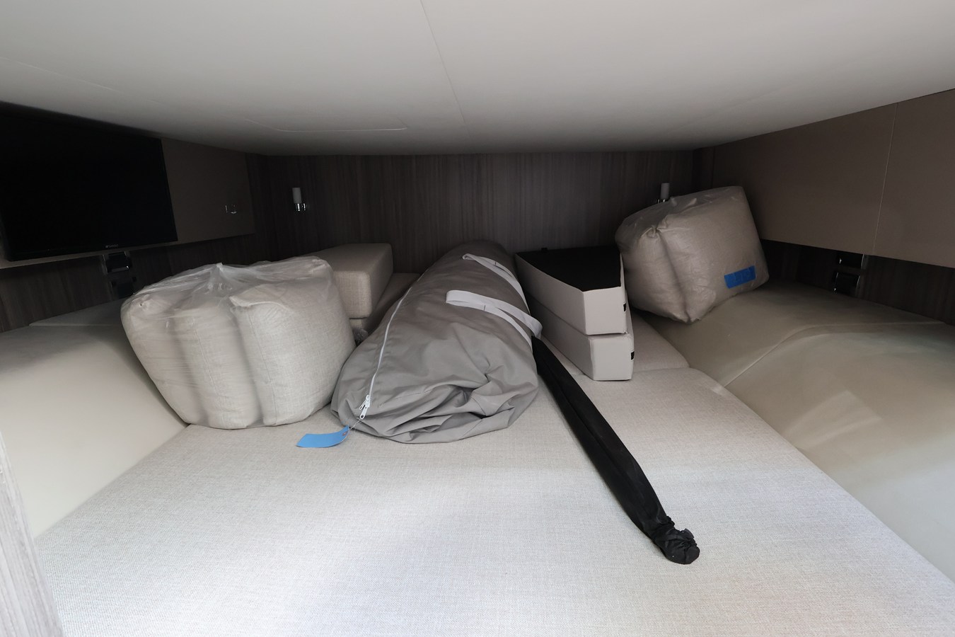 2026 Sea Ray SLX 400 Outboard 56