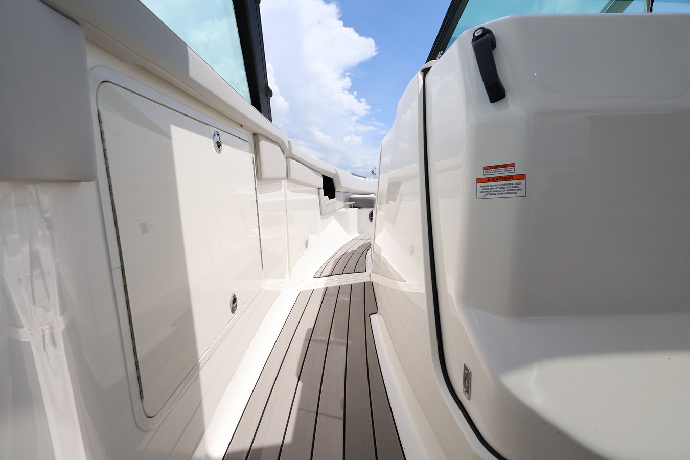 2026 Sea Ray SLX 400 Outboard 58