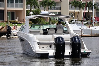 2026 Sea Ray SLX 400 Outboard 18