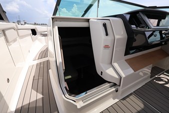 2026 Sea Ray SLX 400 Outboard 47