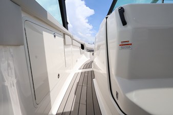 2026 Sea Ray SLX 400 Outboard 58
