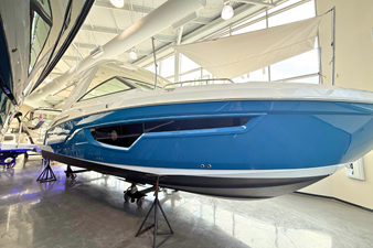 Cruisers Yachts 34 GLS 4 2026 Cruisers Yachts 34 GLS 5