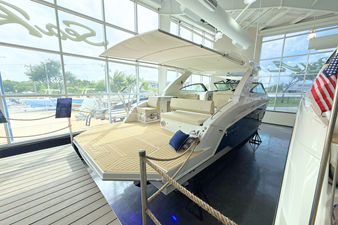 Cruisers Yachts 34 GLS 5 2026 Cruisers Yachts 34 GLS 6