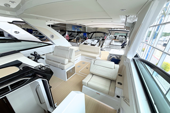 Cruisers Yachts 34 GLS 11 2026 Cruisers Yachts 34 GLS 12