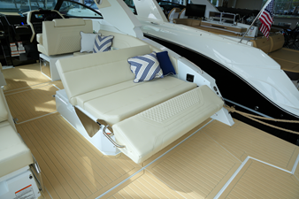 Cruisers Yachts 34 GLS 14 2026 Cruisers Yachts 34 GLS 15