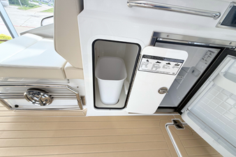 Cruisers Yachts 34 GLS 20 2026 Cruisers Yachts 34 GLS 21