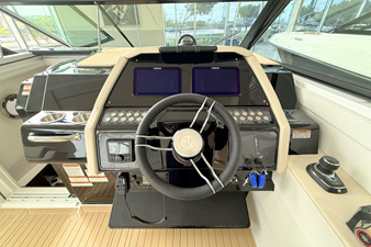 Cruisers Yachts 34 GLS 29 2026 Cruisers Yachts 34 GLS 30