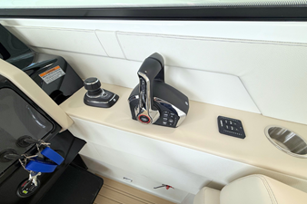 Cruisers Yachts 34 GLS 33 2026 Cruisers Yachts 34 GLS 34