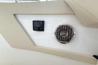 Cruisers Yachts 34 GLS 42 2026 Cruisers Yachts 34 GLS 43