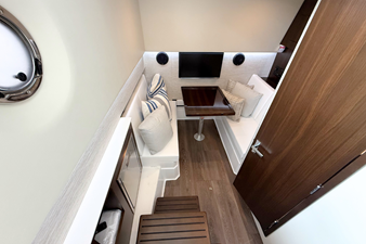 Cruisers Yachts 34 GLS 45 2026 Cruisers Yachts 34 GLS 46