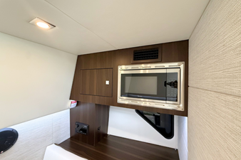 Cruisers Yachts 34 GLS 51 2026 Cruisers Yachts 34 GLS 52