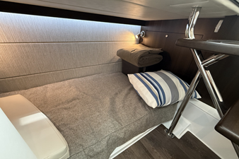Cruisers Yachts 34 GLS 55 2026 Cruisers Yachts 34 GLS 56