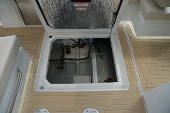Cruisers Yachts 34 GLS 63 2026 Cruisers Yachts 34 GLS 64