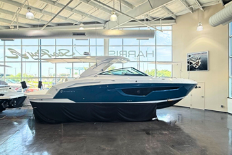Cruisers Yachts 34 GLS 66 2026 Cruisers Yachts 34 GLS 67