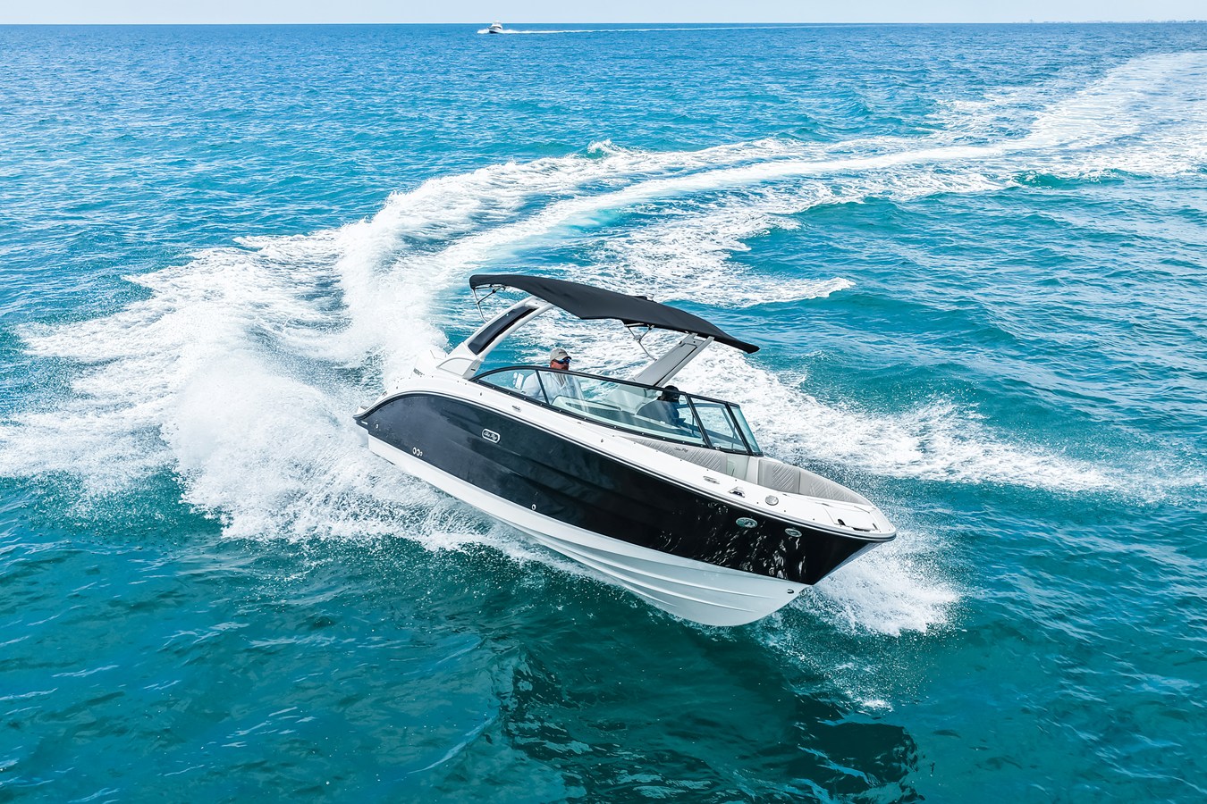 2026 Sea Ray SDX 250 Outboard 34