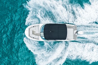 2026 Sea Ray SDX 250 Outboard 7