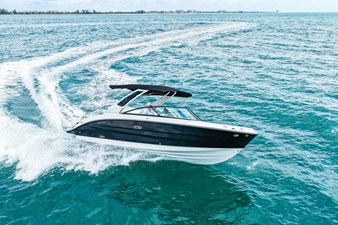 2026 Sea Ray SDX 250 Outboard 32